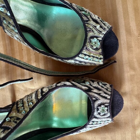 JLO by Jennifer Lopez Embroidered Sequin Slingback Heels Date Night Size 7 NWOT - Picture 5 of 10